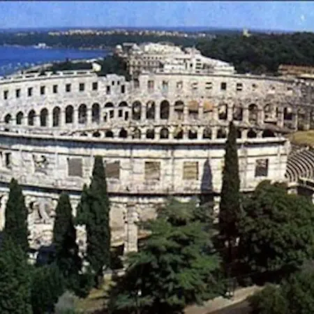 Zora Apartment Pula